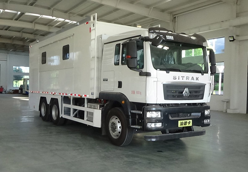 y81267670.jpg
