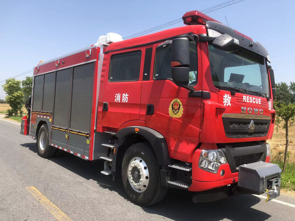 WKL5140TXFJY130/H型抢险救援消防车
