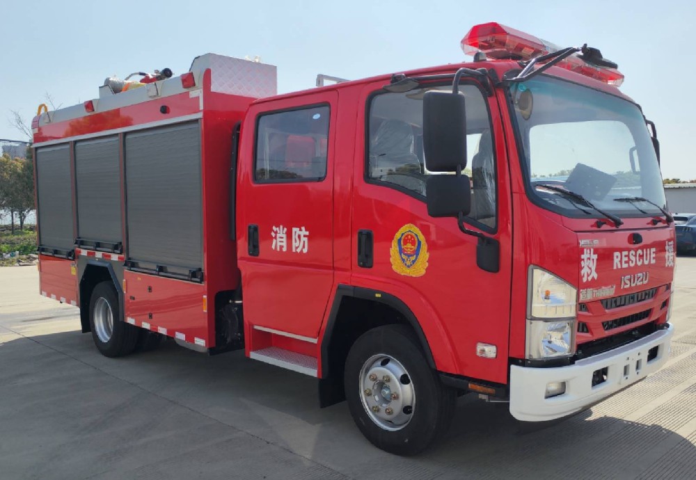 WKL5100GXFSG35/WL型水罐消防车