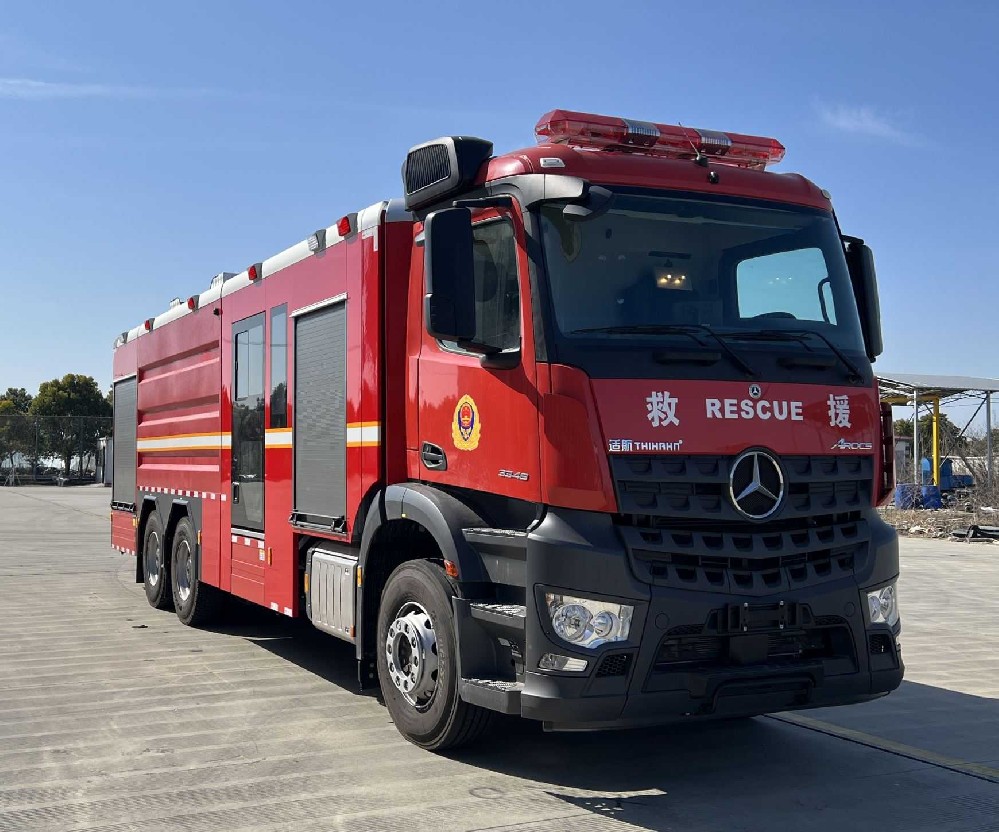 WKL5290GXFPM120/MB型泡沫消防车