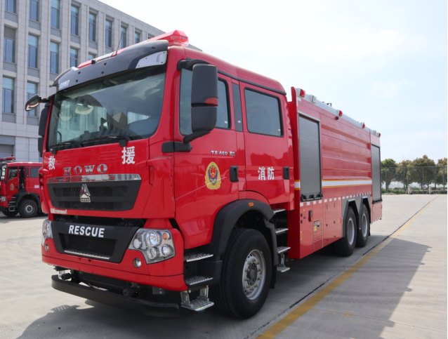 WKL5340GXFPM180型泡沫消防车