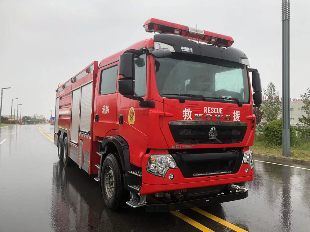WKL5300GXFGP120型干粉泡沫联用消防车