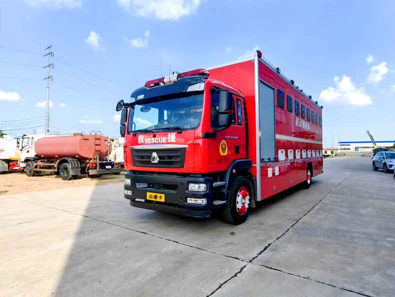 汕德卡单桥厕所车