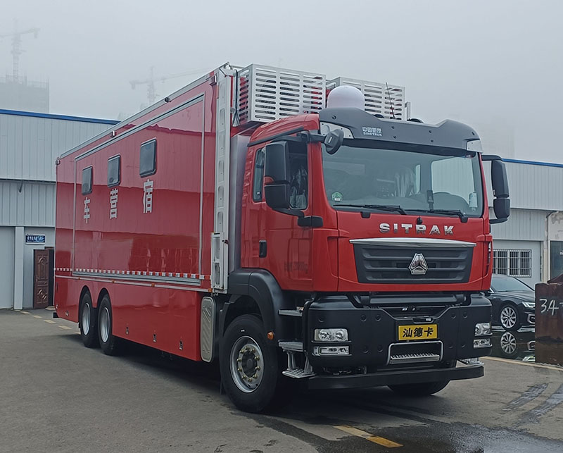 双桥32人宿营车